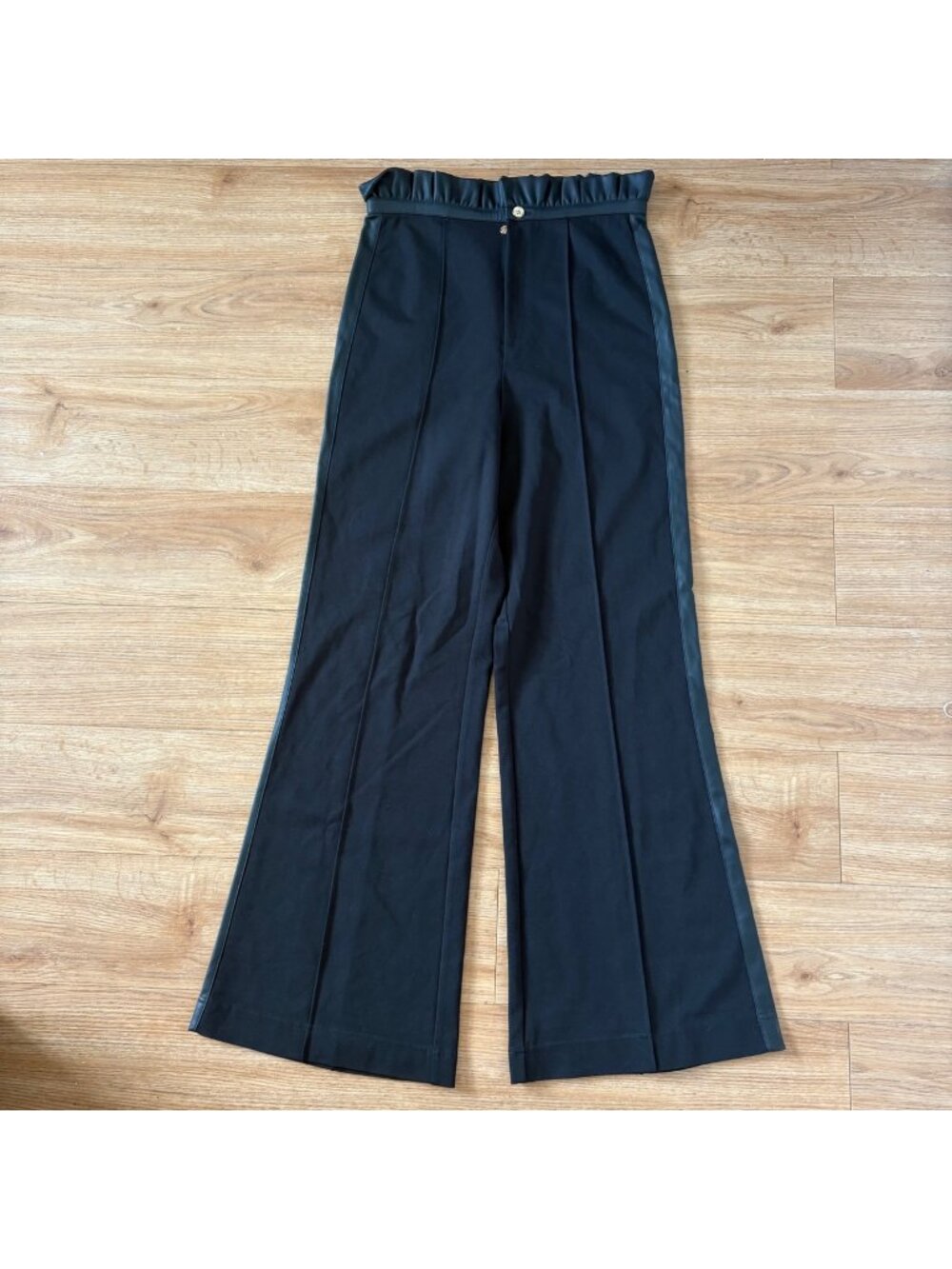 Emily McCarthy Ruffle Flares High Rise Trouser pants Jet Black NWT Size S